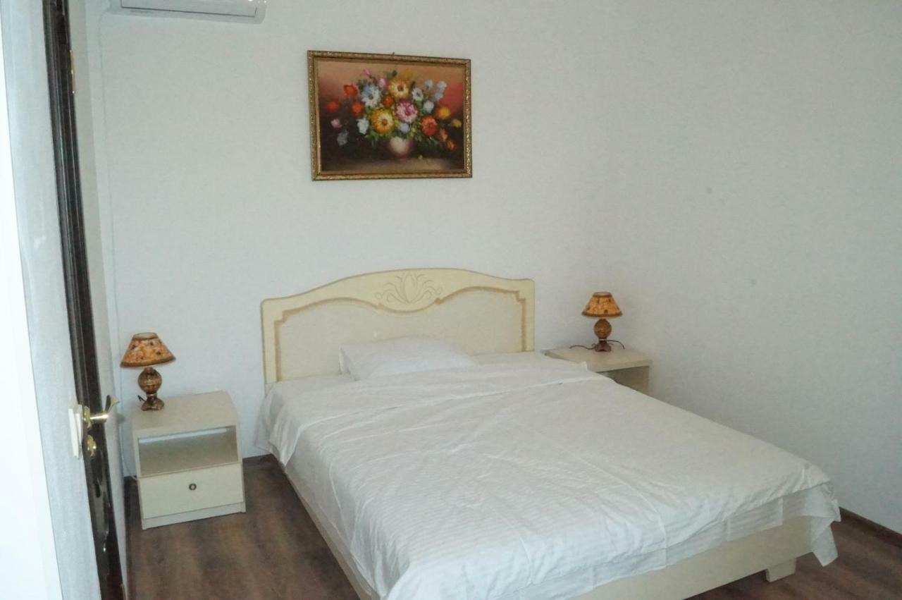 Appartments Near 7 Km 5001155 โอเดสซา ภายนอก รูปภาพ