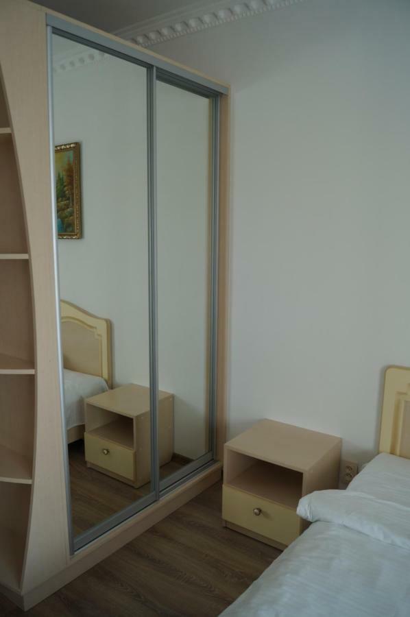 Appartments Near 7 Km 5001155 โอเดสซา ภายนอก รูปภาพ